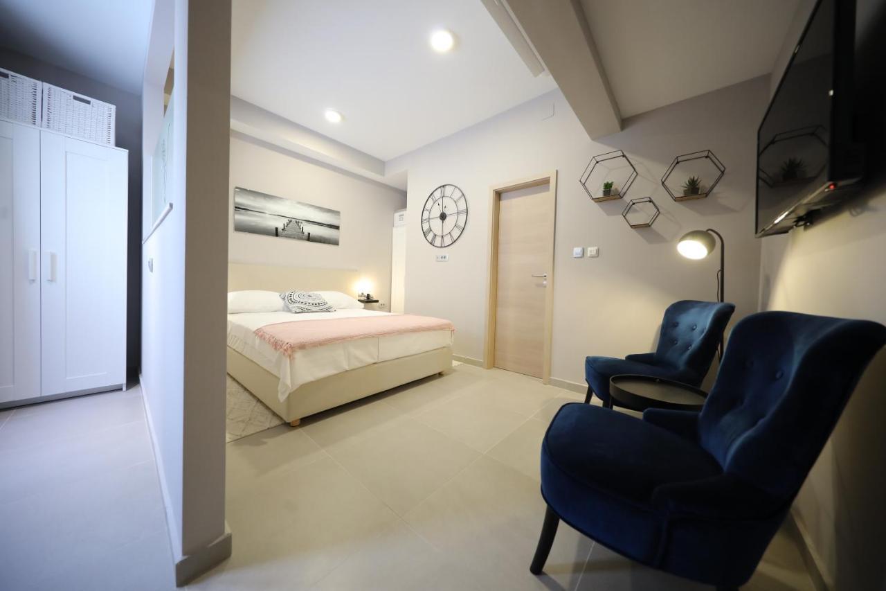 Teatro Verdi Accommodation Задар Экстерьер фото